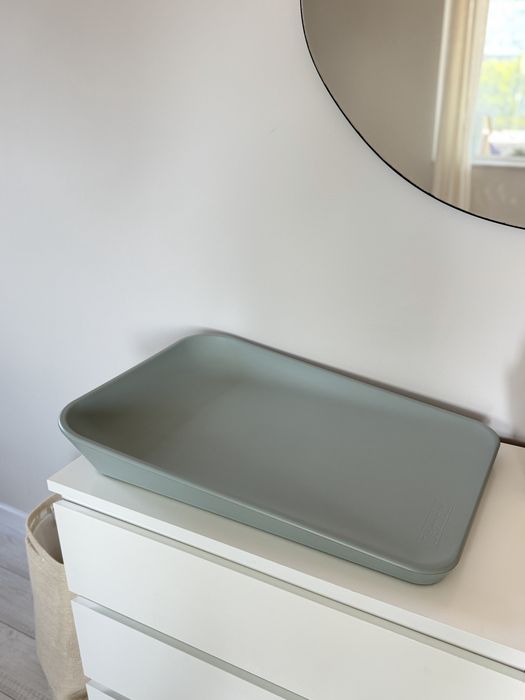 Подложка за повиване Leander в Sage Green