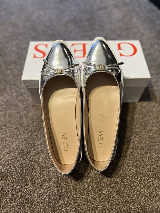 Обувки Guess тип балерина
