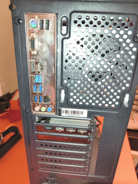 Геймърски компютър rx 6700 xt 12gb Ryzen7 5800x