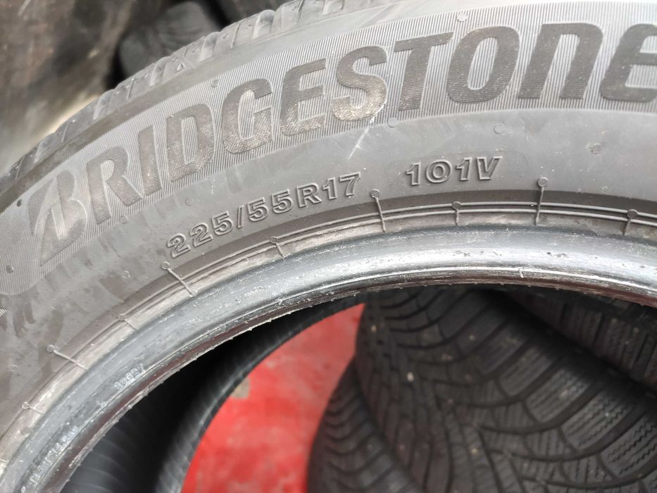 4бр Зимни гуми 225 55 17 - Bridgestone - DOT 2024