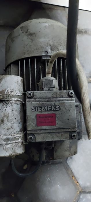 Прдам электродвигатели