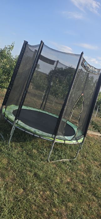 Vand trambulina in starea buna