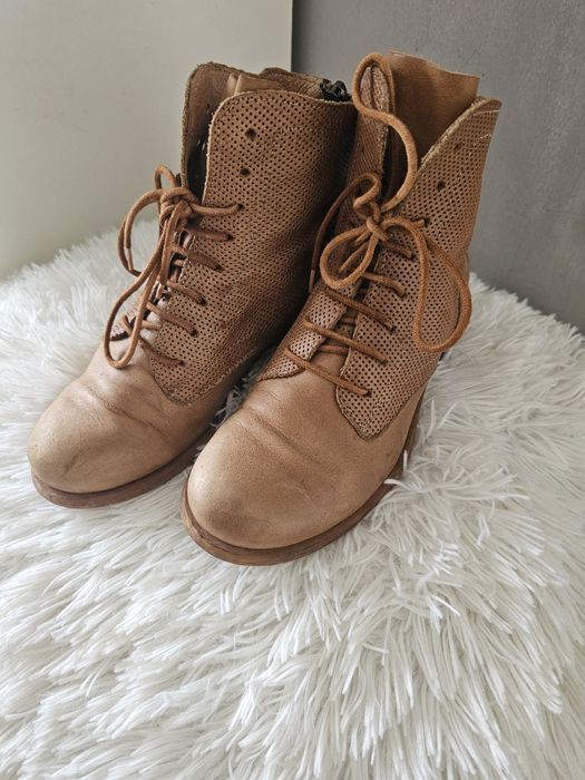 Дамски кожени боти №37