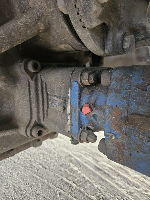 Ридравлика бак Насос Рено Тешка 460