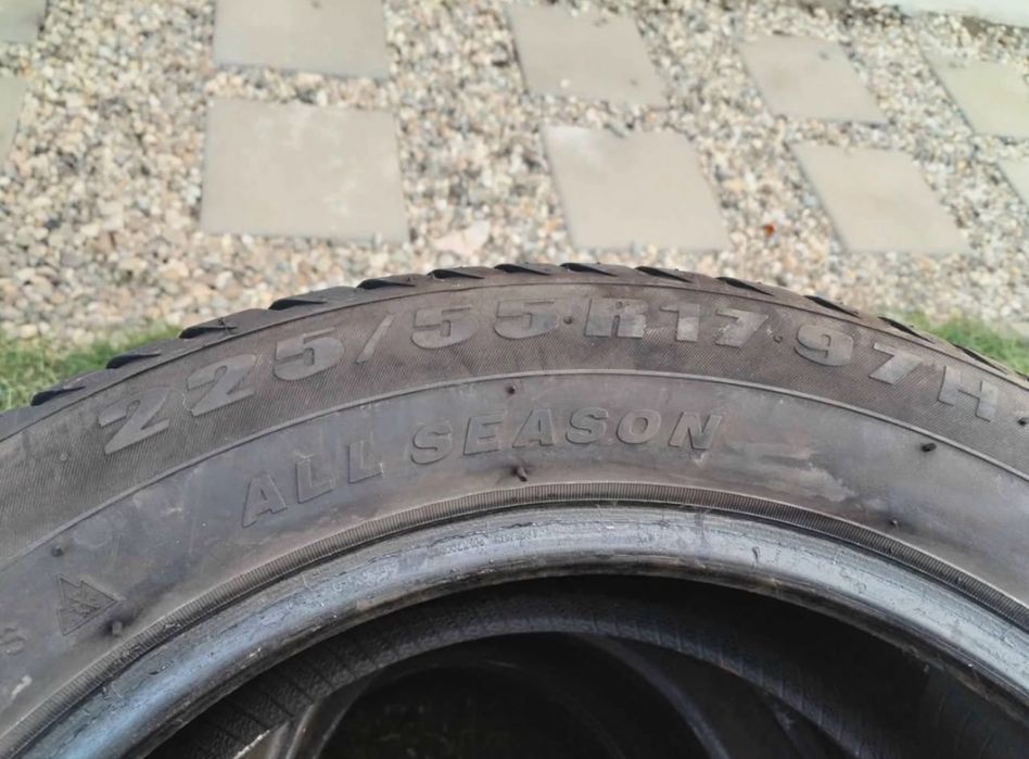 Vând anvelope 225/55/17 ALL SEASON Dot 2024