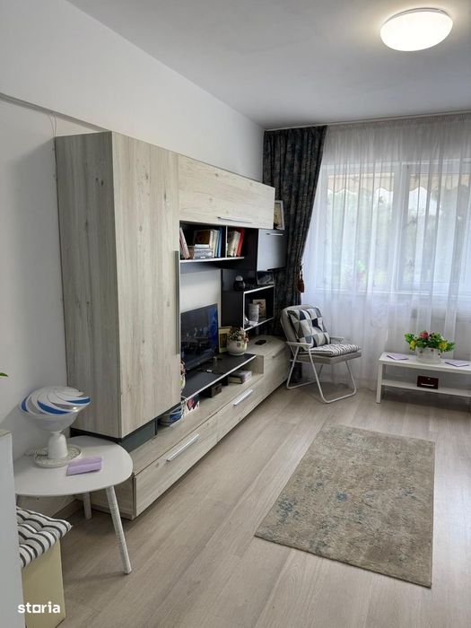 Garsoniera zona Micro 38(Piata)
