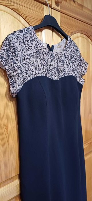 Луксозна Рокля с Дантела посипана с Бляскави Камъчета!НОВА с Етикет!