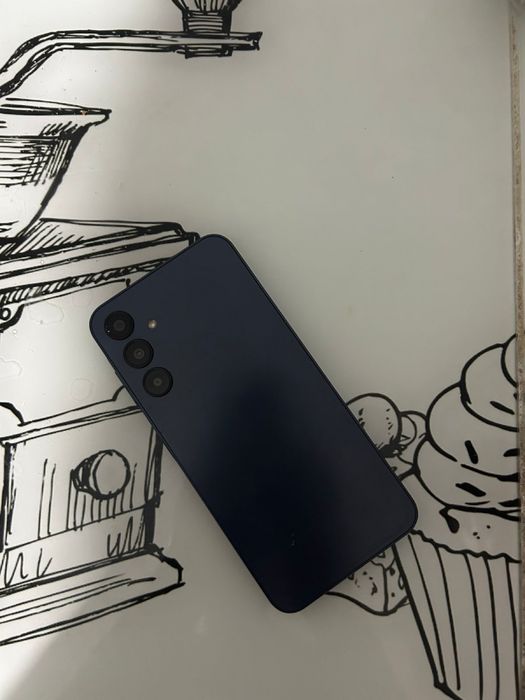 Обменяю 2 телефона на 1