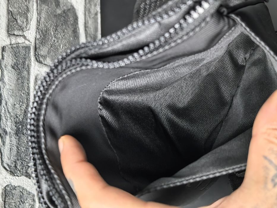 Emporio Armani чанта 2026