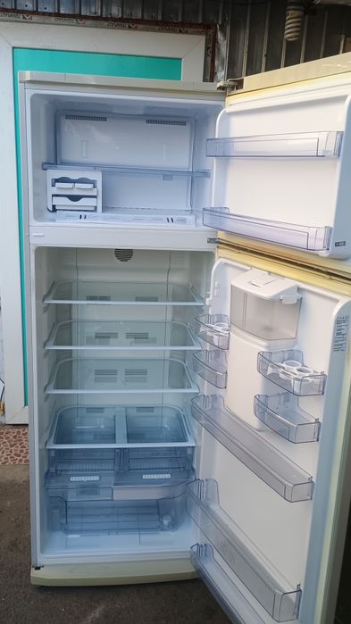 Frigider cu 2 uși. Beko.Asigur Transport