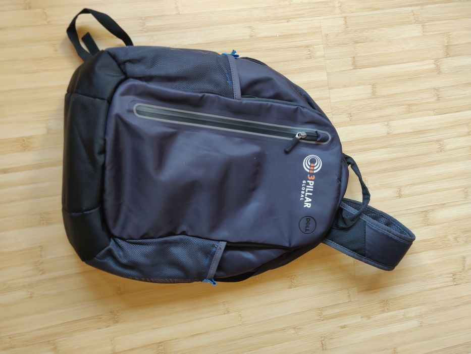 Rucsac-ghiozdan Dell pt laptop sau drumeție
