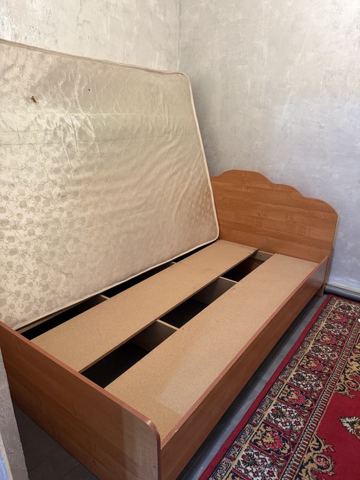 Кровать двуспальный