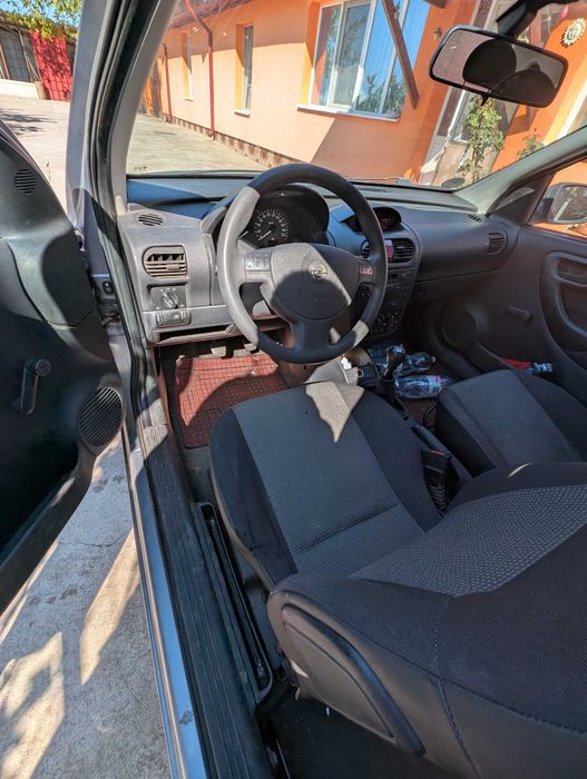 Auto, moto, ambarcațiuni