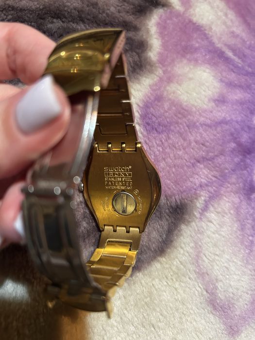 Продам швейцарские часы SWATCH Irony