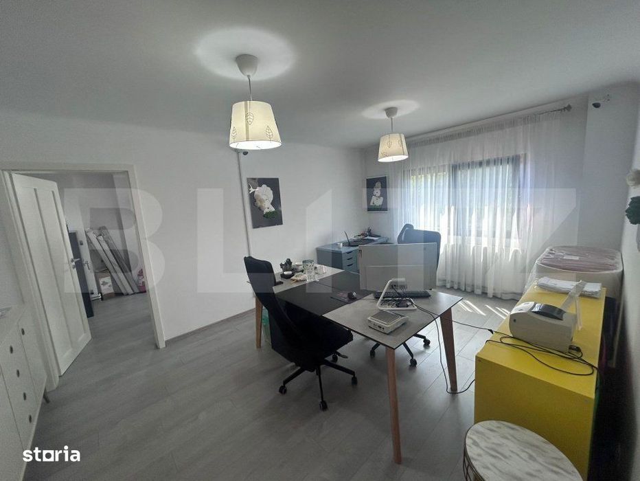Apartament cu 4 camere, decomandat, etaj 1,  84,45 mp, zona Sara