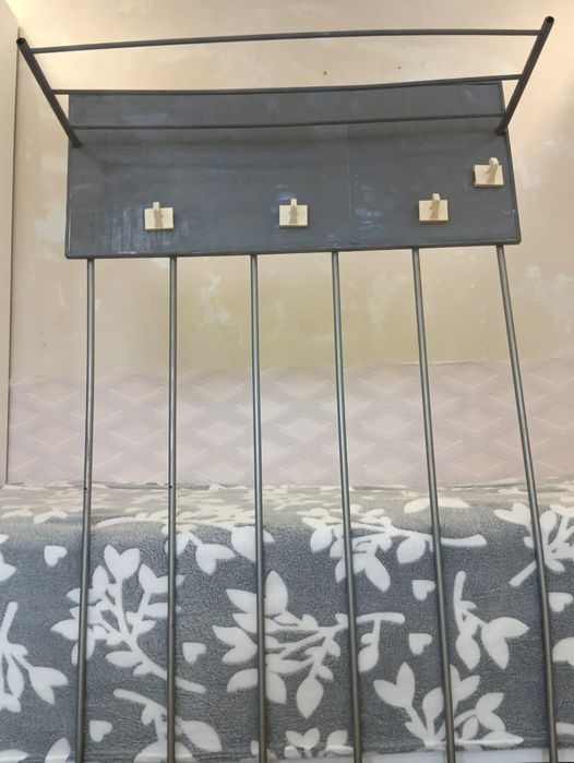 Вешалка для прихожей