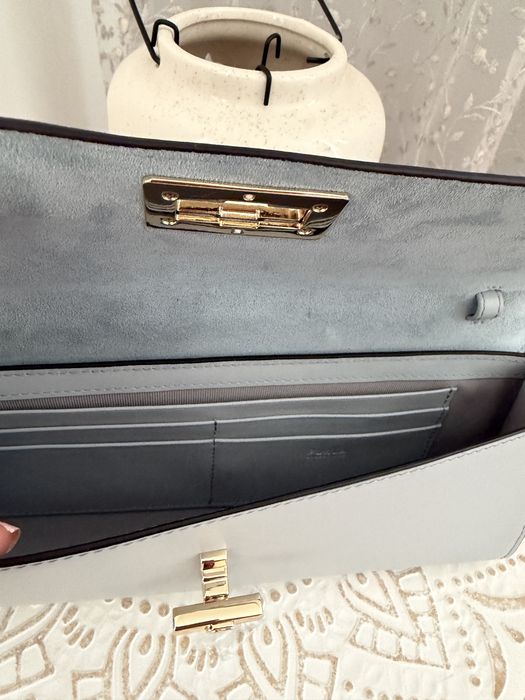 Дамска чанта Furla естествена кожа в нежно синьо и цвят праскова