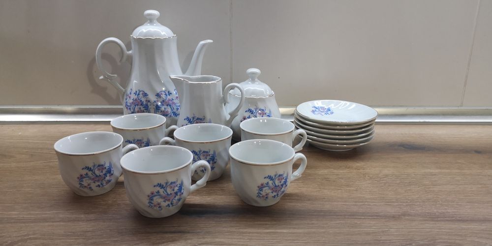 Сервизи за чай и кафе