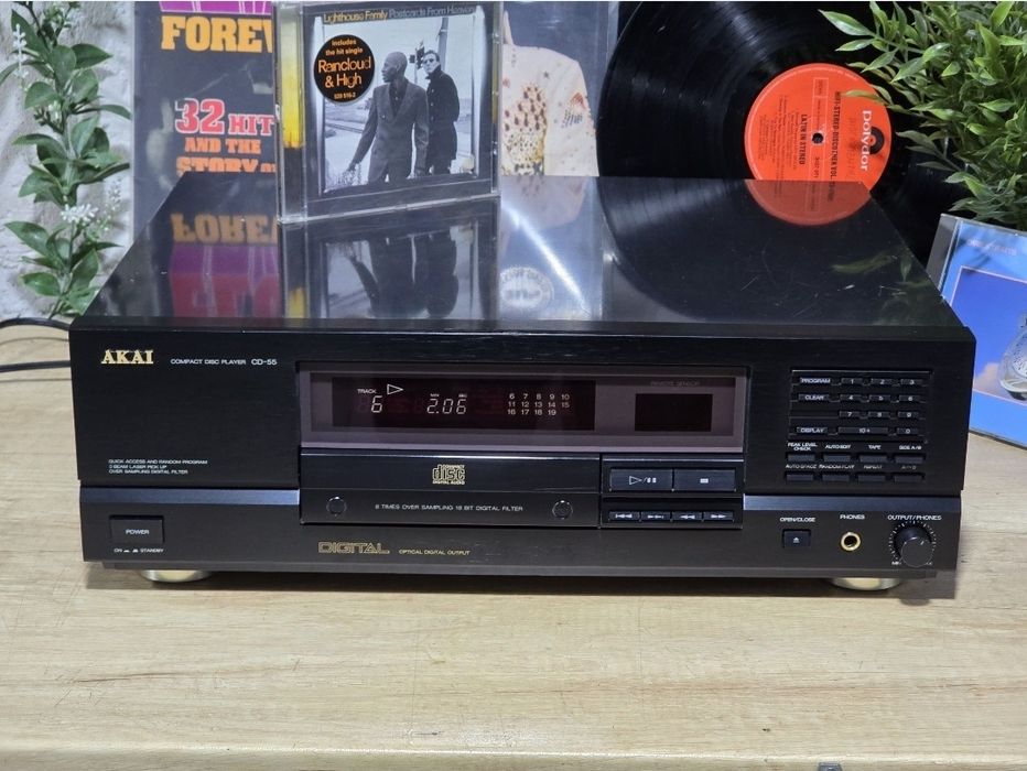 Cd-player AKAI CD-55, ieșire opticala,  hifi audio stereo retro black