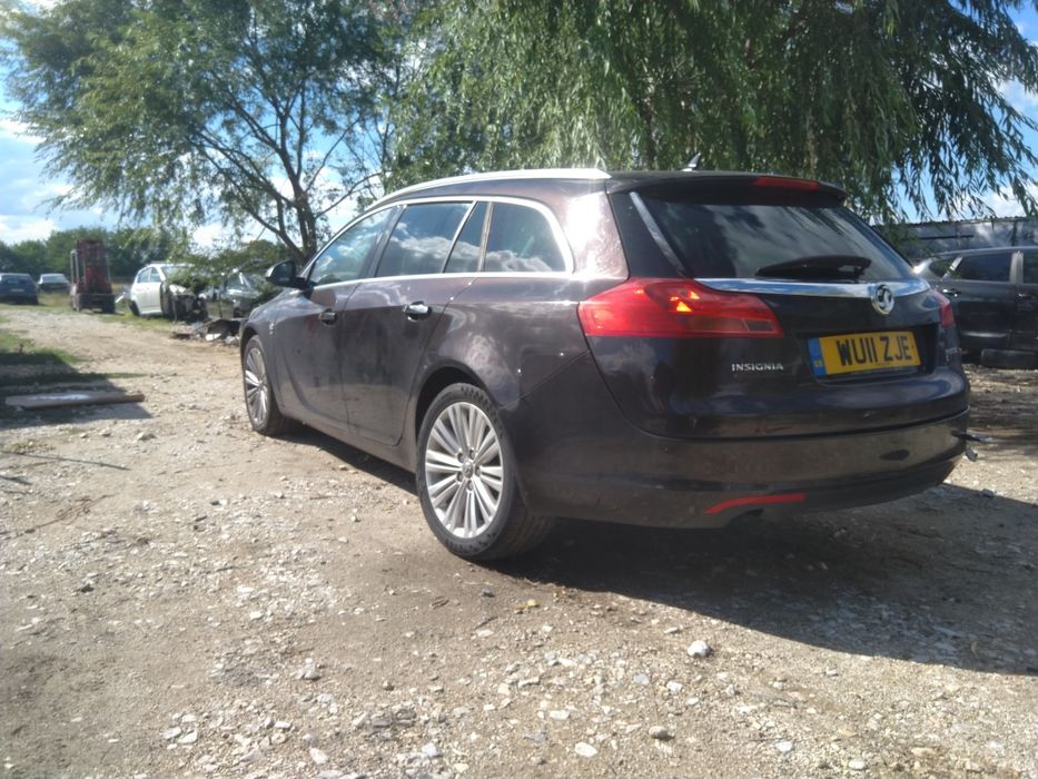 Опел Инсигния на части