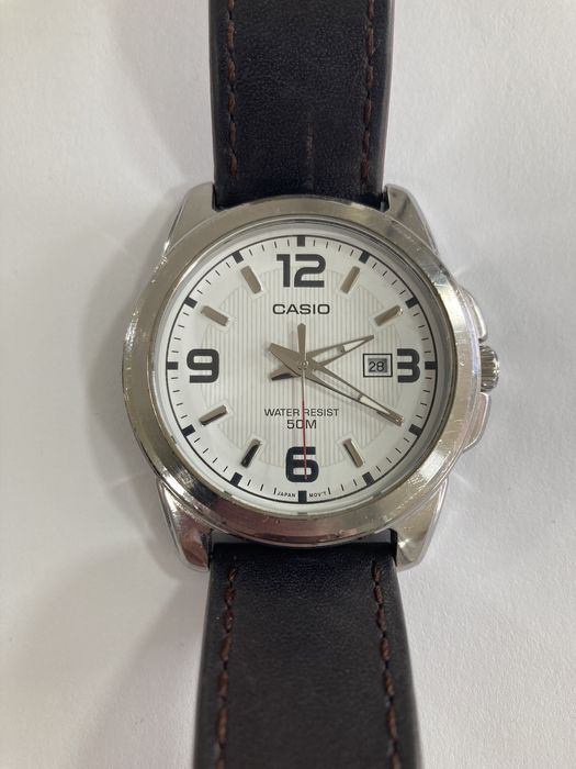 Часовник Casio 2784