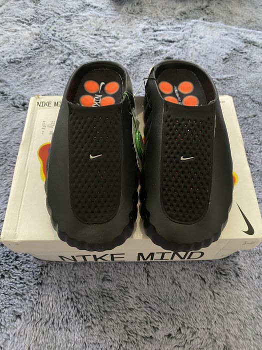 Nike mind balck