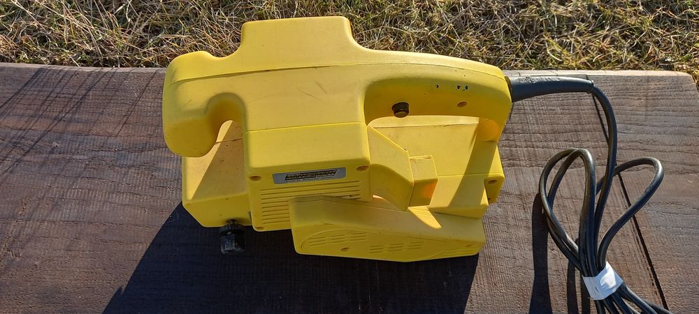 Vind   masina   slefuit