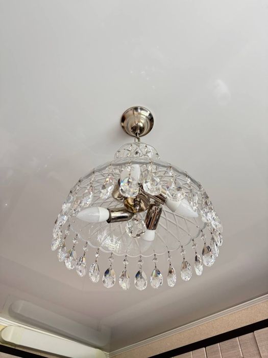 Люстры хрустальные Прага