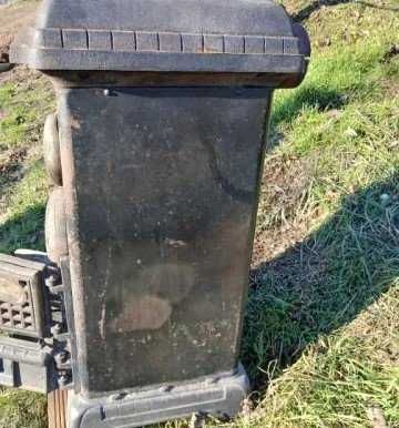 Чугунена Пернишка печка