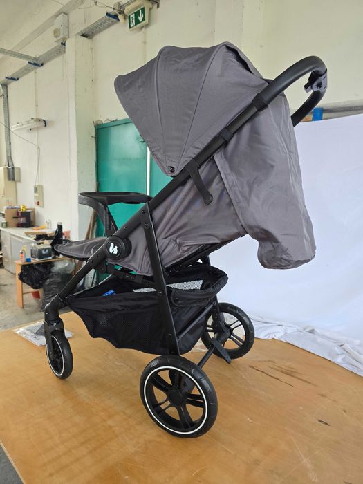 Cărucior sport Hauck Shop N Care gri cu tavă