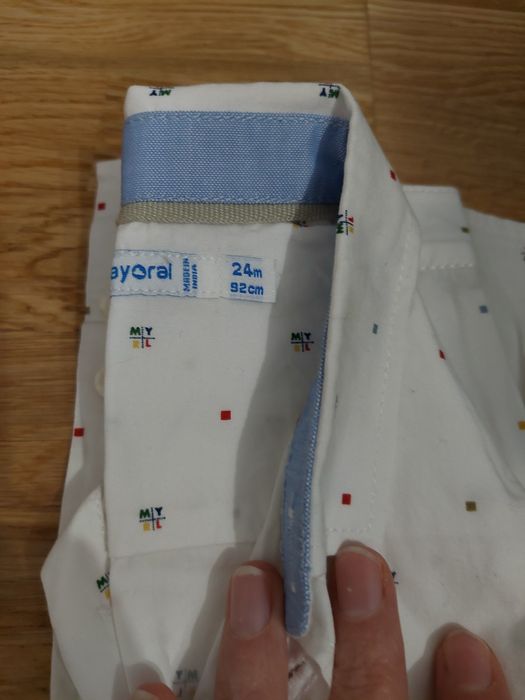 De vânzare lot 2 perechi pantaloni și 2 cămăși, mărimea 92 cm