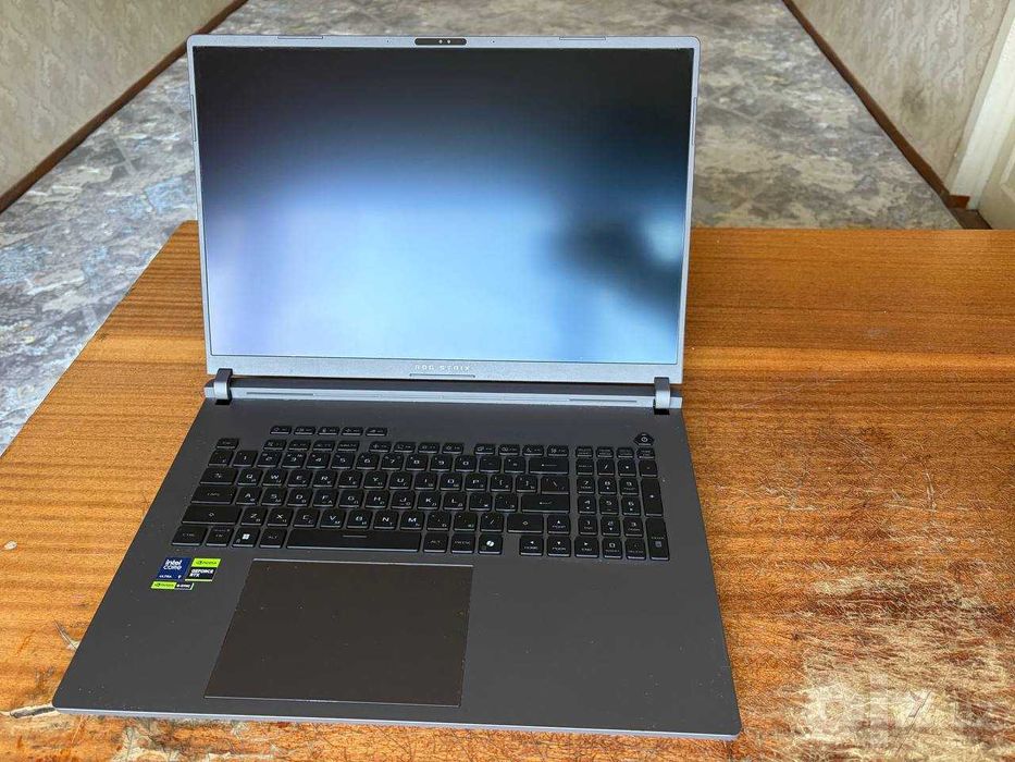 Asus ROG Strix G18 – G815L U9-275HX/RTX5080