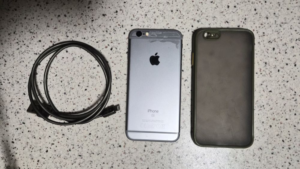 iPhone 6s 16 ГБ — как новый!