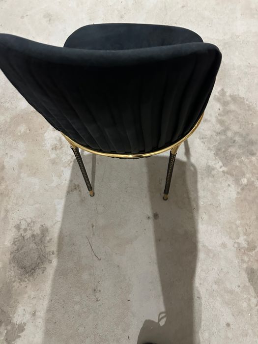 Бюро и стол за магазин