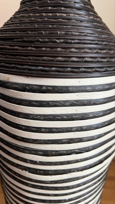 Ваза плетёная, 64 см