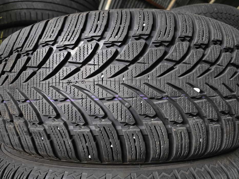 Зимни гуми пакет 235 50 20 и 255 45 20 - Nokian
