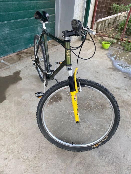Винтажный горный велосипед