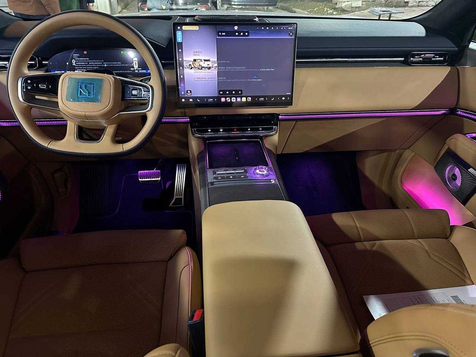 ZEEKR 9X MAX. Янги холатда