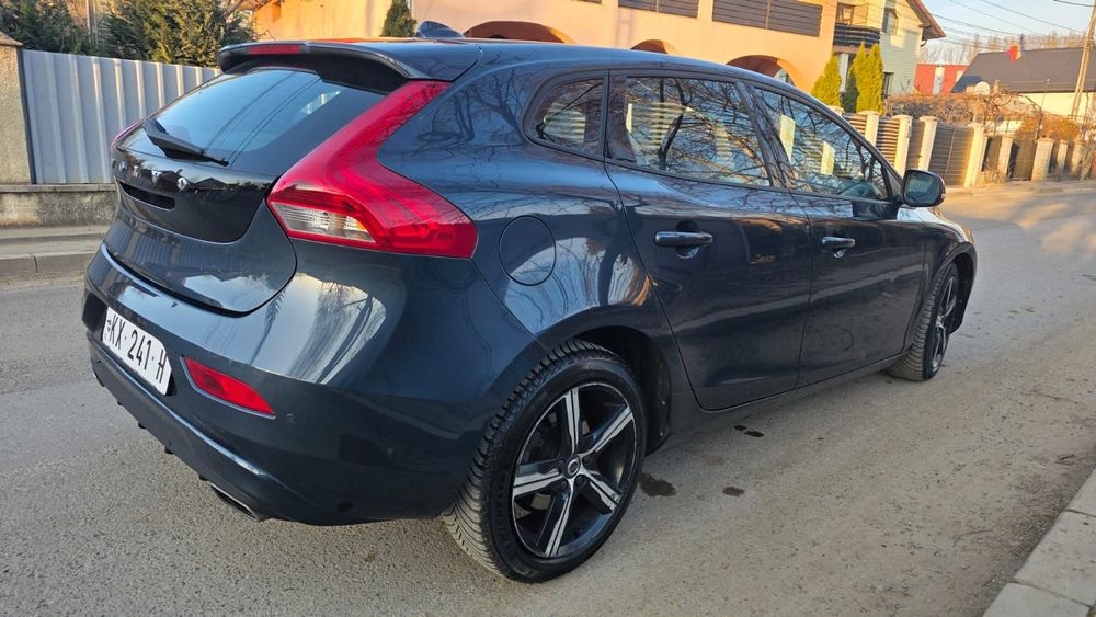 Volvo V40 2.0 D2 * An 2017 * Euro 6 * Cutie Manuala