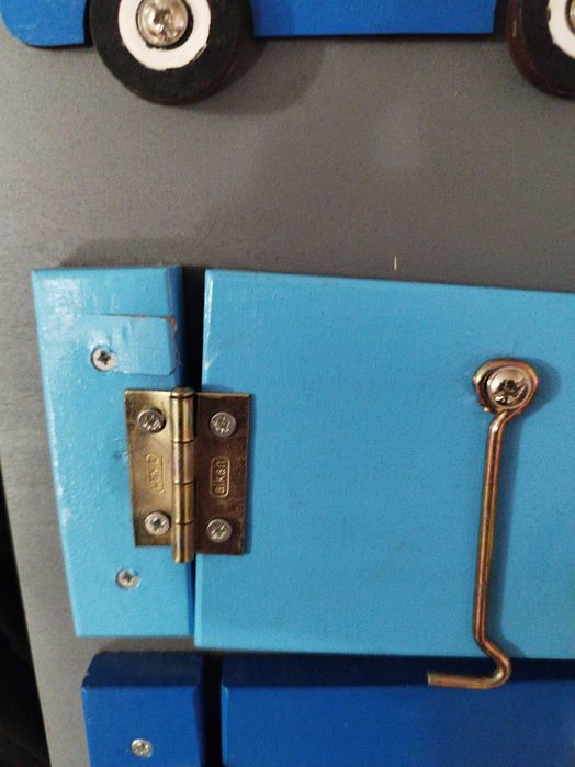 Ръчно изработен бизиборд