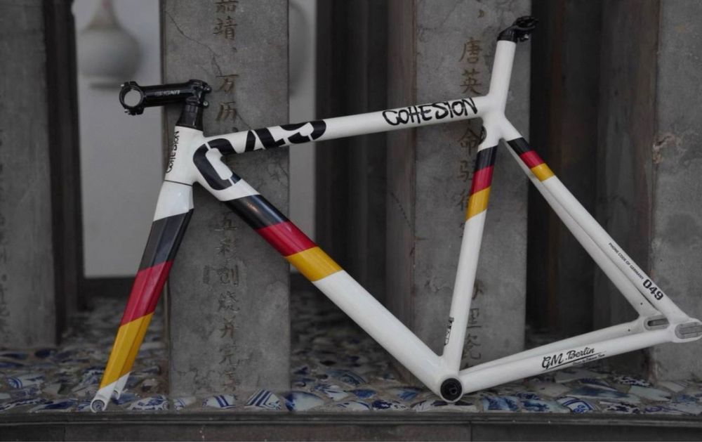 Продаю раму cohesion 049