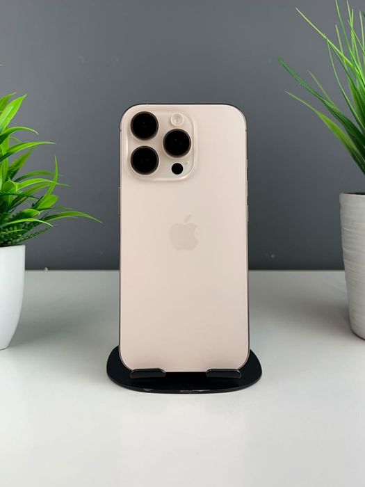 Телефон Apple iPhone 16 Pro 256GB