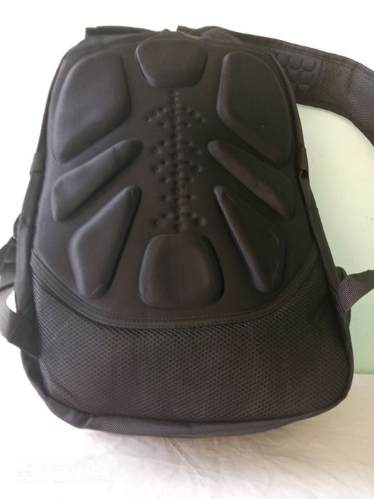 Рюкзак швейцарский. Бренд для студентов и для школьников.швейцарский