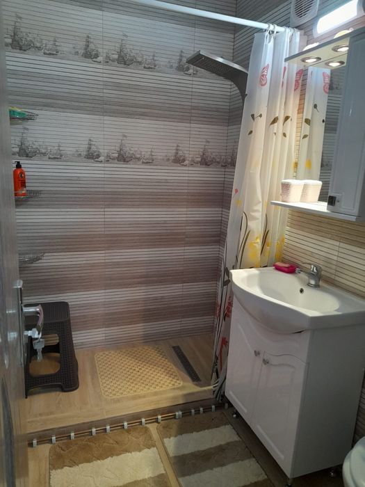 Inchiriez apartament pitesti zona expo parc