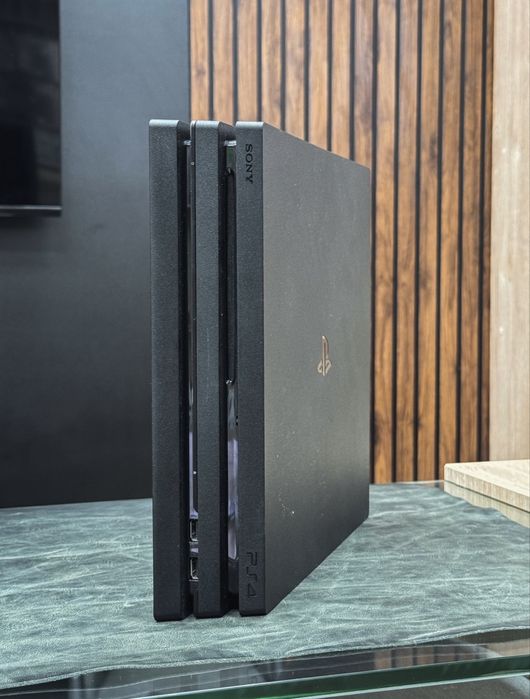 PlayStation 4 Pro 1TB 4K 2djostik Ideal