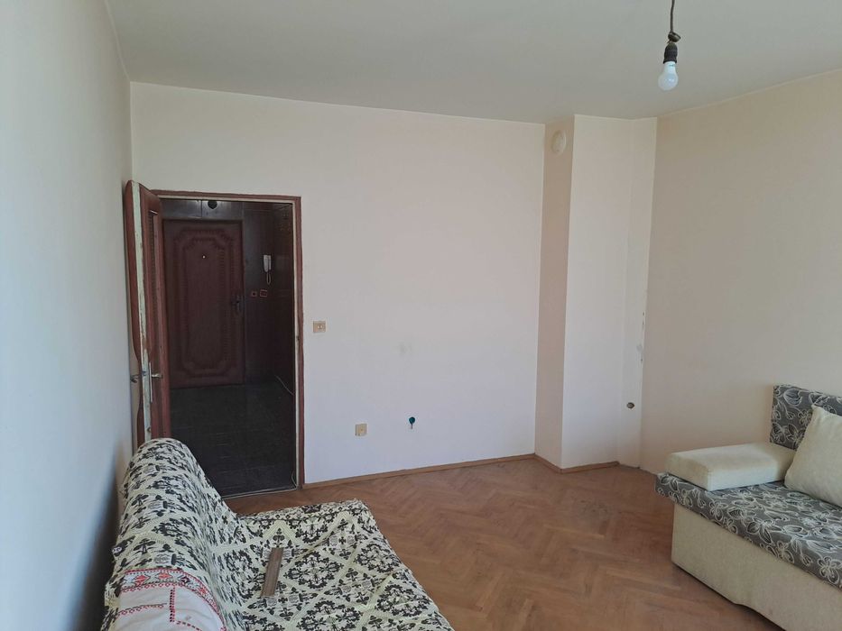 Продава се Двустаен апартамент в Плевен, Дружба 3 - 60 кв.м за 975 €/кв.м - Снимка #1