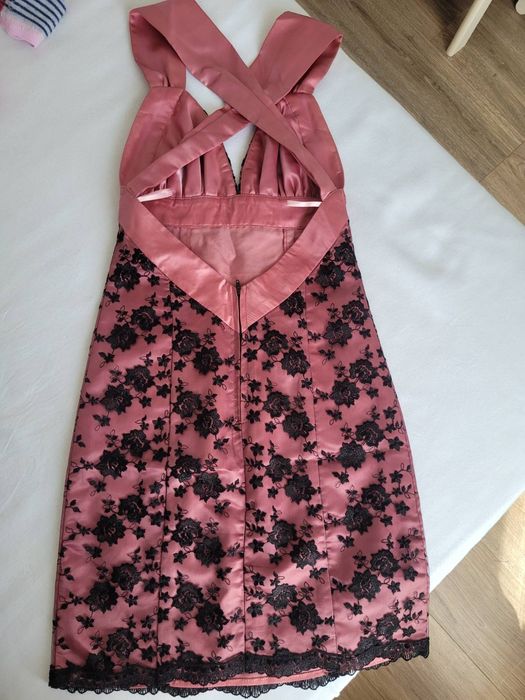 Къса официална дантелена рокля