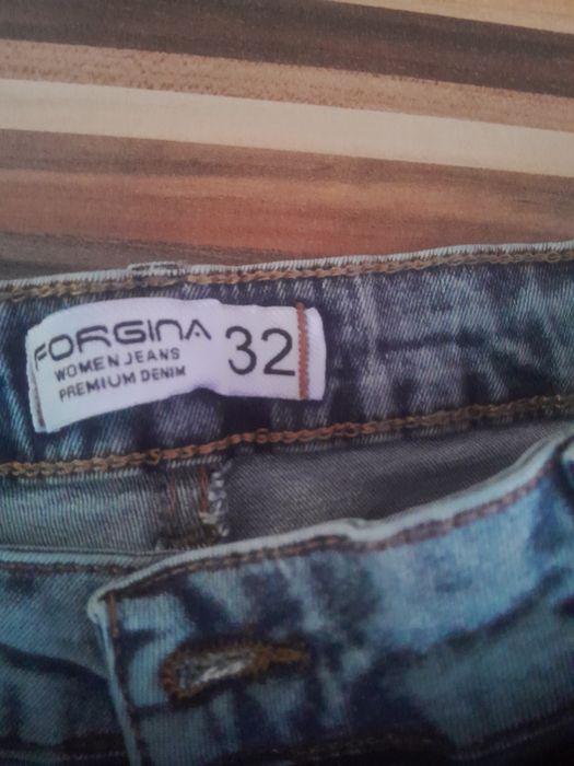 Дънки за момиче размер 32 и34