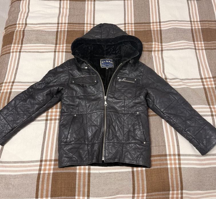 Продам детскую дубленку