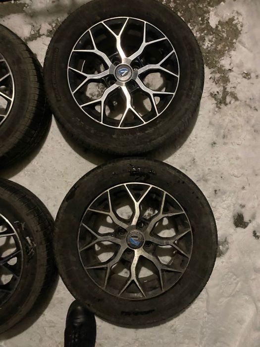 R14 185/60 литые диски с резиной